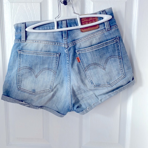 Levi’s vintage orange tab distresses jean shorts - Picture 2 of 2